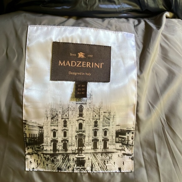 MADZERINI WOMEN’S FULL LENGTH COAT DESIGN IN ITALY - Picture 13 of 16